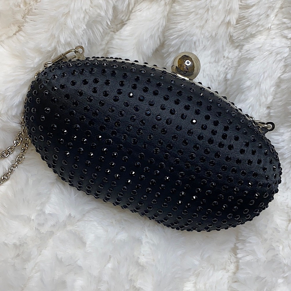 Swarovski Crystals Clutch with Silver Metal Chains